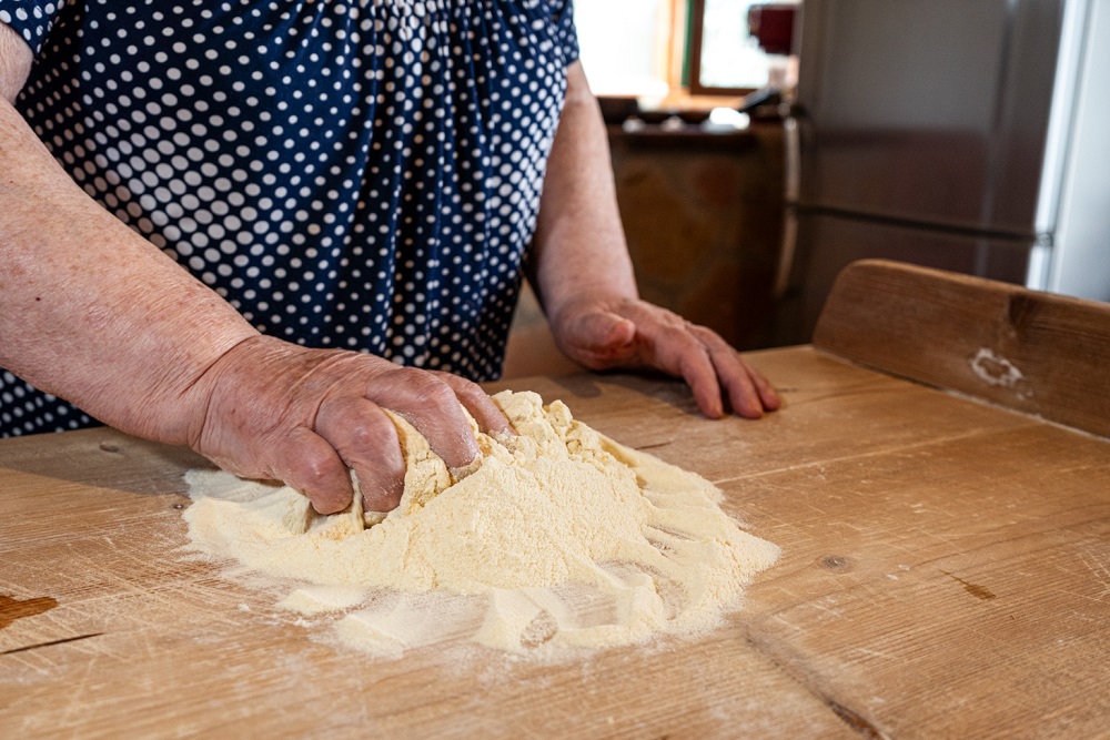 Differences between wholemeal flour and type 0 flour: which to choose and why